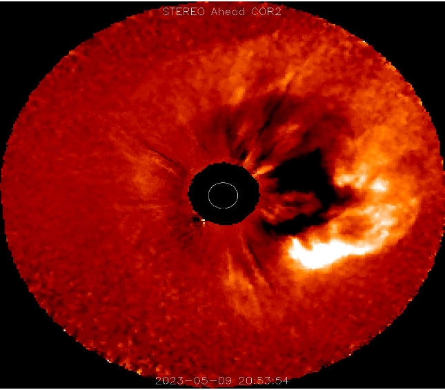 spacewxwatch's tweet photo. POSSIBILITY FOR STRONG STORMS CONTINUE: While one CME is currently impacting Earth, the Sun launched yet another CME at Earth this afternoon. This solar storm, seen as a full halo, is expected to arrive late on Wednesday night into Thursday morning as a potentially strong arrival. Aurora may be seen at mid-latitudes late on Wednesday night depending on if the storm arrives. Crossing my fingers for some post-graduation fireworks!!! 🎆