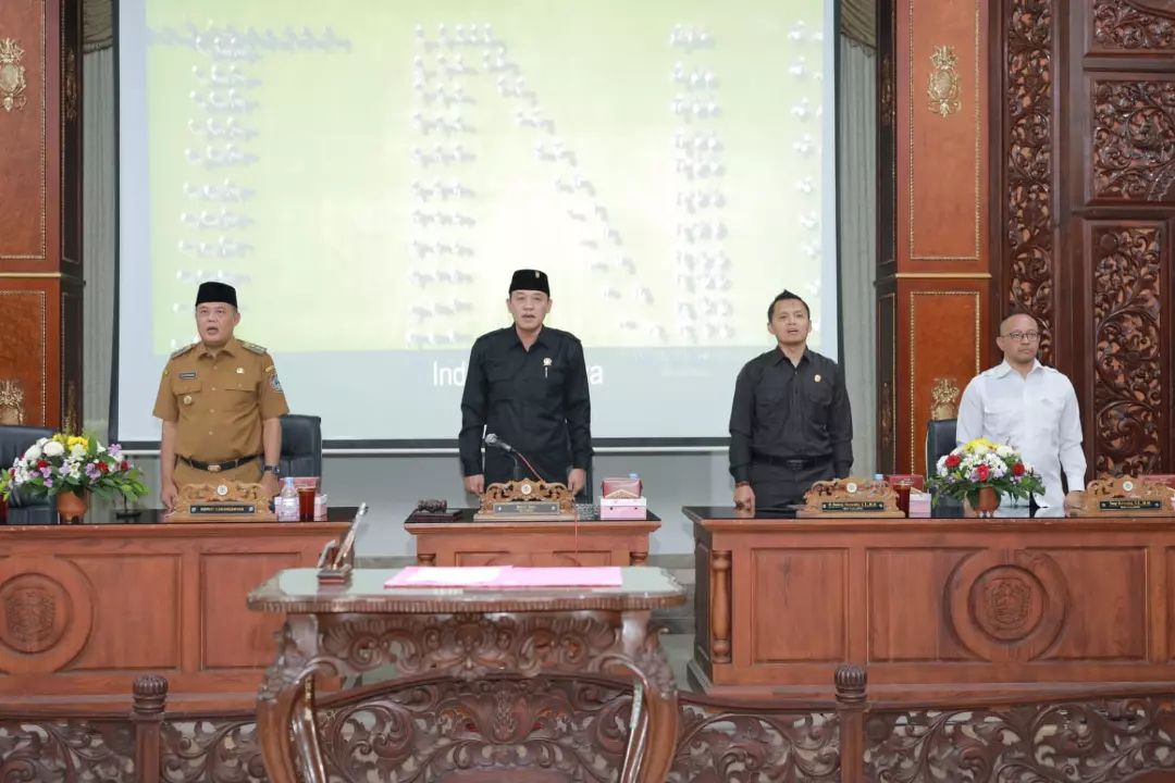 karanganyarkab's tweet image. Rapat Paripurna Penyerahan 8 Raperda di Gedung DPRD Karanganyar.
Selengkapnya, baca di karanganyarkab.go.id
#rapatparipurnadprdkra
#raperda
@kabupatenkaranganyar
@juliyatmono.1
@isnan_nur_aziz
@dprd_karanganyar
