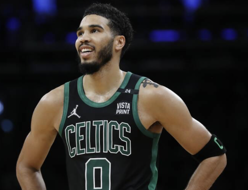 CelticsUnite18's tweet photo. Celtics.
In.
7.

NEVER LOSE HOPE 💚💚 https://t.co/ulUEfPx4eG