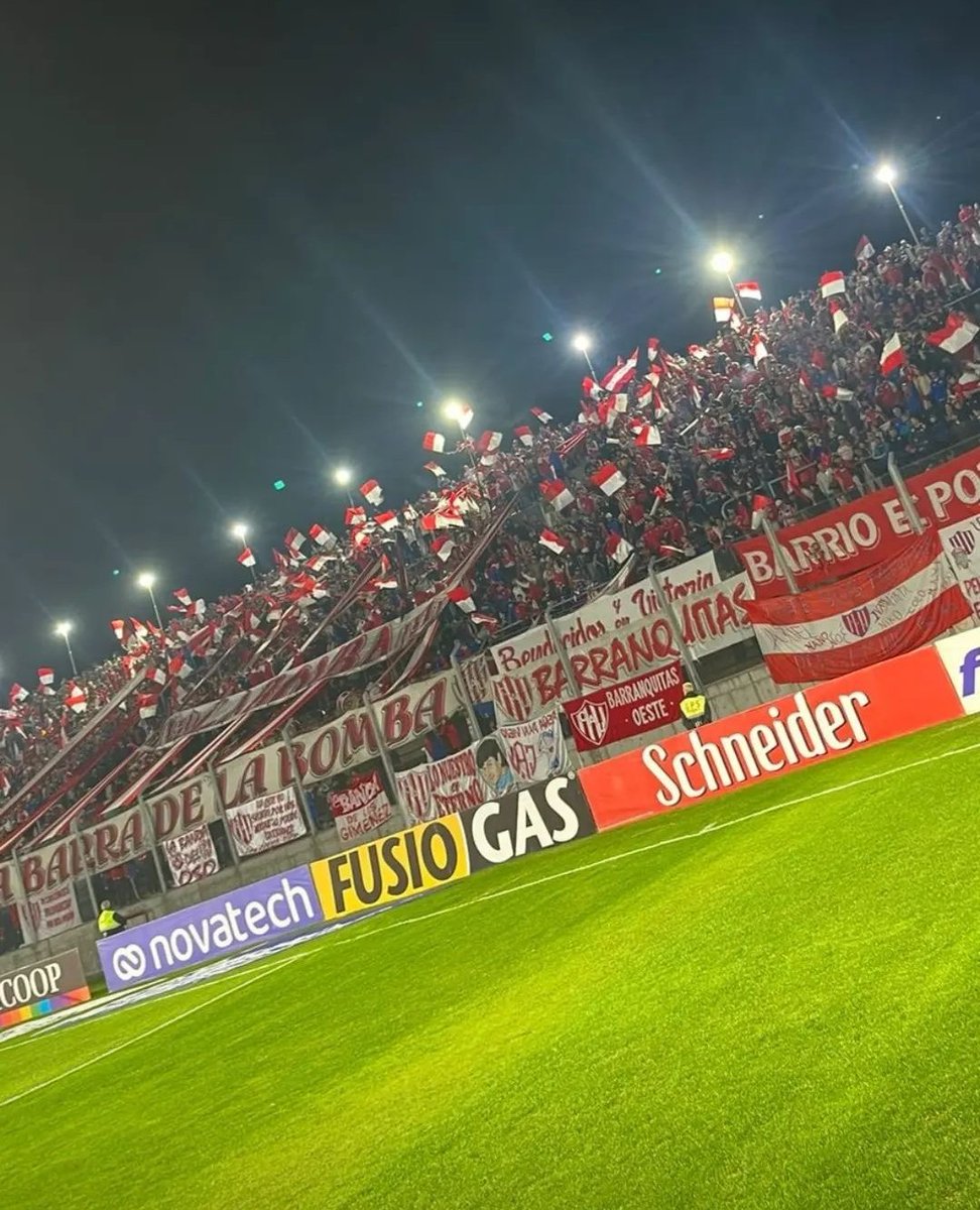 nanitads's tweet photo. la prueba de amor más grande que conozca el fútbol de estas tierras, debe haber algo que otros no entienden https://t.co/WxayGUefcw
