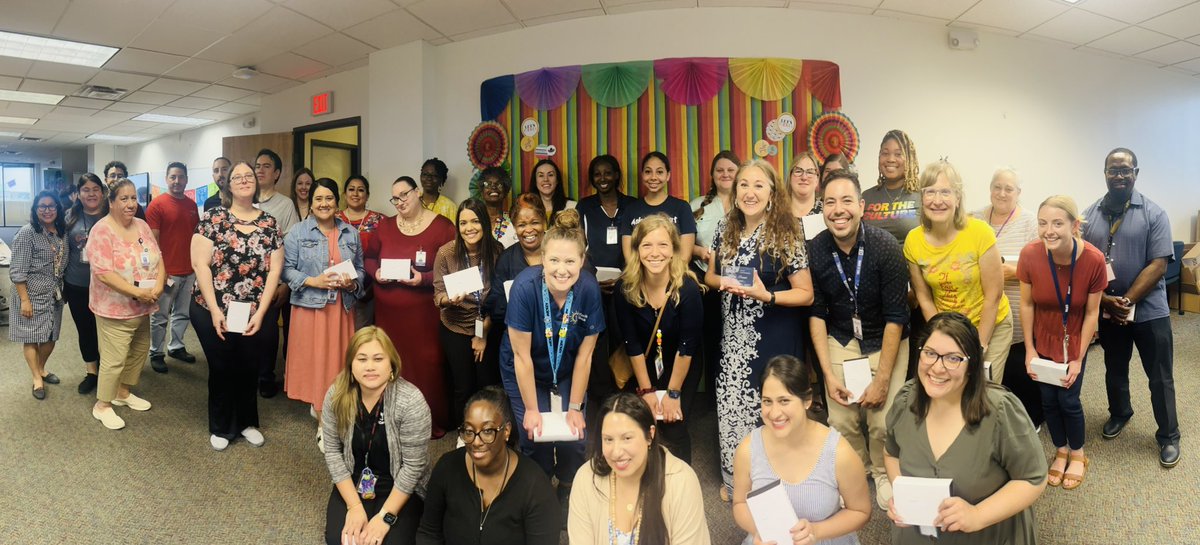 PrekIsd's tweet photo. Today we had a blast celebrating teachers and staff during our “Final Fiesta”. The mighty PreK staff received leadership and special awards while congratulating our teacher retirees for a life time and dedication to PreK students! 🙌🤍@DrElenaSHill @Mo1Ramirez @dallasschools https://t.co/CgGWEpwiUt