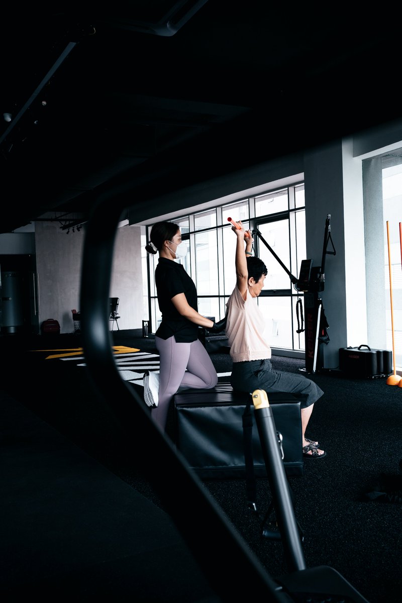 TeamRival_KL's tweet photo. Our mission is to help older adults live a pain-free life by customizing their treatment programs to their unique needs. The program helps to  reduce pain, increase mobility, and promote an active lifestyle. 

#ExerciseTherapy #RivalAthlete #TeamRival #BeTheBestOfYourself https://t.co/zc7T3Xzdmv