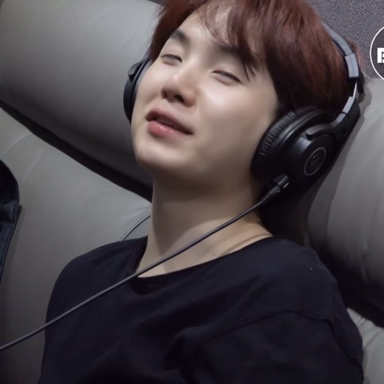 hourIysuga's tweet photo. https://t.co/fK108EAr74