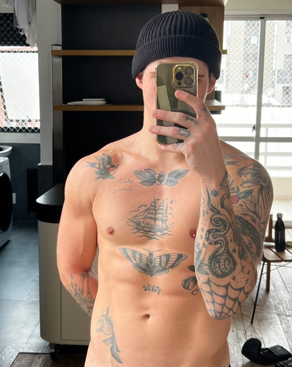 idolizemen's tweet photo. Aguardando o gostoso do Gabriel Fop entender que deve ir imediatamente pro OnlyFans/Privacy https://t.co/FQKGtpqrFC