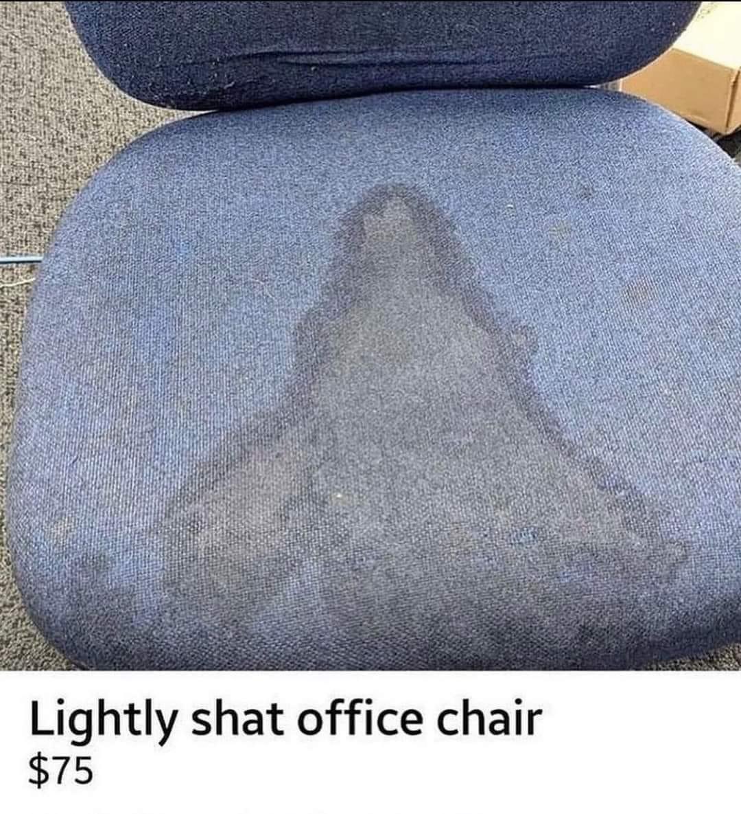 arielbeth123's tweet photo. My mom is selled my computer chair, if anyones is imterested. https://t.co/4iHziTKNzT