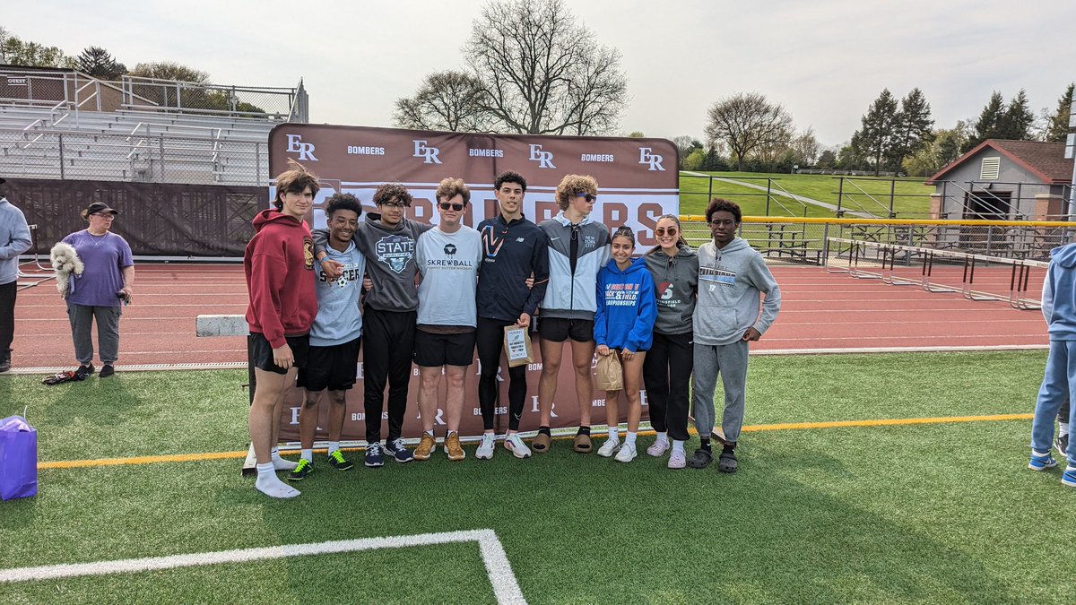 The only photo I was able to take on Senior Nite. This group is pretty amazing on the track, but also in their other season sports. Big group, big shoes to fill. <a href="/ERBombers/">ER Bombers Athletics</a> <a href="/FlowerCityTrack/">CoachJohnson</a> <a href="/1xManny/">Manuel Sepulveda</a> <a href="/mitchell_jpeg/">Jacen Mitchell</a> <a href="/SchattnerJ5829/">Jonas Schattner</a> <a href="/leahgriffith161/">Leah Griffith</a> <a href="/samrose53/">samara</a>