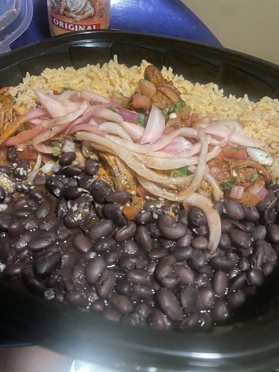 Patrick Benjamin (@pcbenjamin4) on Twitter photo Bout to straight smash this Cochinita Pibil from <a href="/BarrioQueen/">Barrio Queen</a>
Y'all workers suck though, got mine and another persons orders wrong and that was just take out while I was there. Workers didn't even apologize or nothing so I didn't give 'em a tip. Bout to straight smash this Cochinita Pibil from <a href="/BarrioQueen/">Barrio Queen</a>
Y'all workers suck though, got mine and another persons orders wrong and that was just take out while I was there. Workers didn't even apologize or nothing so I didn't give 'em a tip.