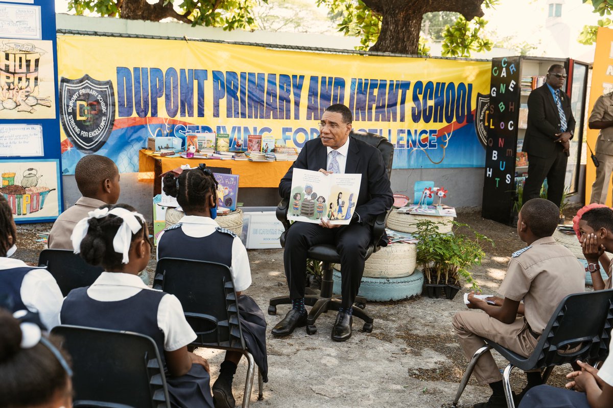 mcdonaldrachael's tweet photo. Highlights from PM’s visit to DuPont today & yes there is a #LikkleLibrary there. PM
also donated some 200 books & seedlings as part of his call for the students to take action https://t.co/8WA8qwz1jI