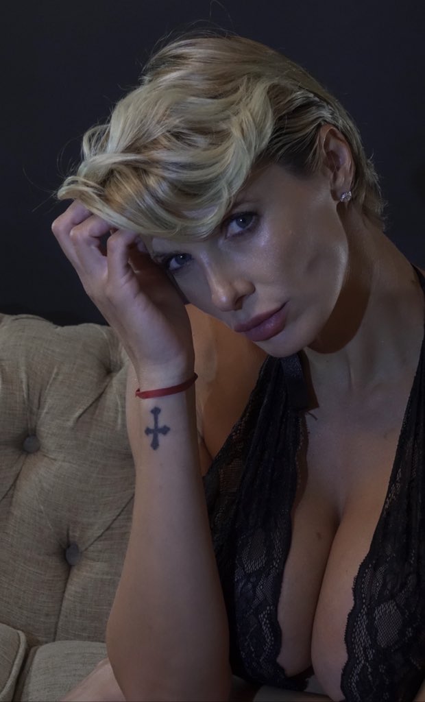 tamara bella on Twitter: "Nuevo contenido en Divas Play .. link en mi bio 🔥"