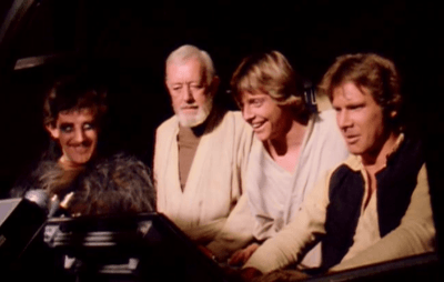 Peter Mayhew, Alec Guinness, Mark Hamill aend Harrison Ford nos bastidores de Star Wars (1976) https://t.co/tKQMiGEKJ4