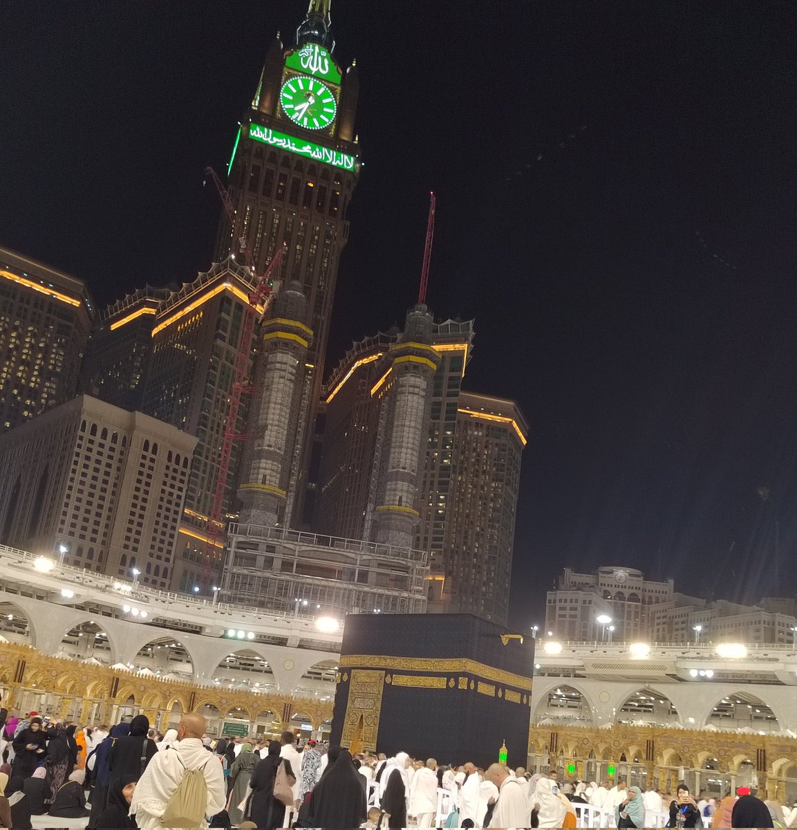 DIbrahim95's tweet photo. أوَ غير بابكَ نبتغي 
والخيرُ أجمعُه لديك؟🥺❤️🤲 https://t.co/Ec4iWJQhaC