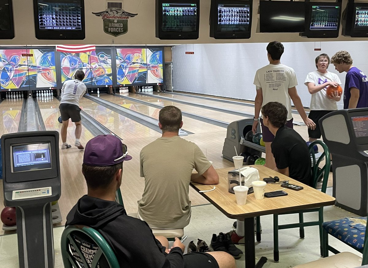 CentralNemaha's tweet photo. Rainout?? No problem, the Thunder spent the afternoon at 36 Alleys after their games against Marysville were cancelled. #NCThunder #Family https://t.co/x06qvD9ibs
