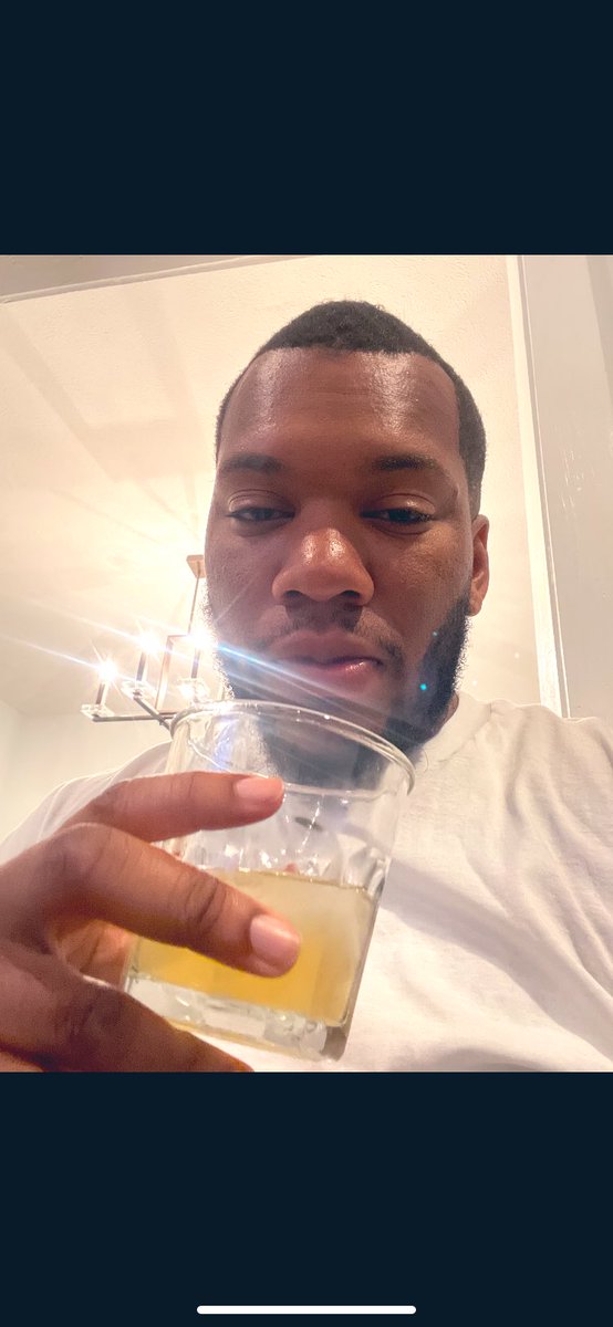 Hands2cold's tweet photo. Me sending a risky text to all my exes after 5 shots https://t.co/lPUn8EFKeA