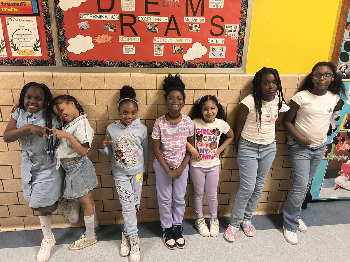 Toussaint L’Ouverture School tweet media