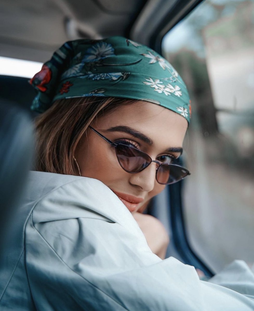 A74776915's tweet photo. انا احبه .. وهو يحب بعض الناس
قلبي له لحاله .. وقلبه سفينة نوح 
ك https://t.co/pvs7QBbjjF