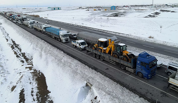 Sırf Deprem sonrasındaki Cansiperane gayretleri ve hasar gören 11 şehrimizin yeniden imarına gereken lojistiğin sağlıklı yürütülme ihtiyaçları için dahi geniş kapsamlı #EhliyetAffı çoktan çıkmalıydı!
Faiz çukuru bir işletme adının yıllardır Vakıf diye kalmasından dehşete