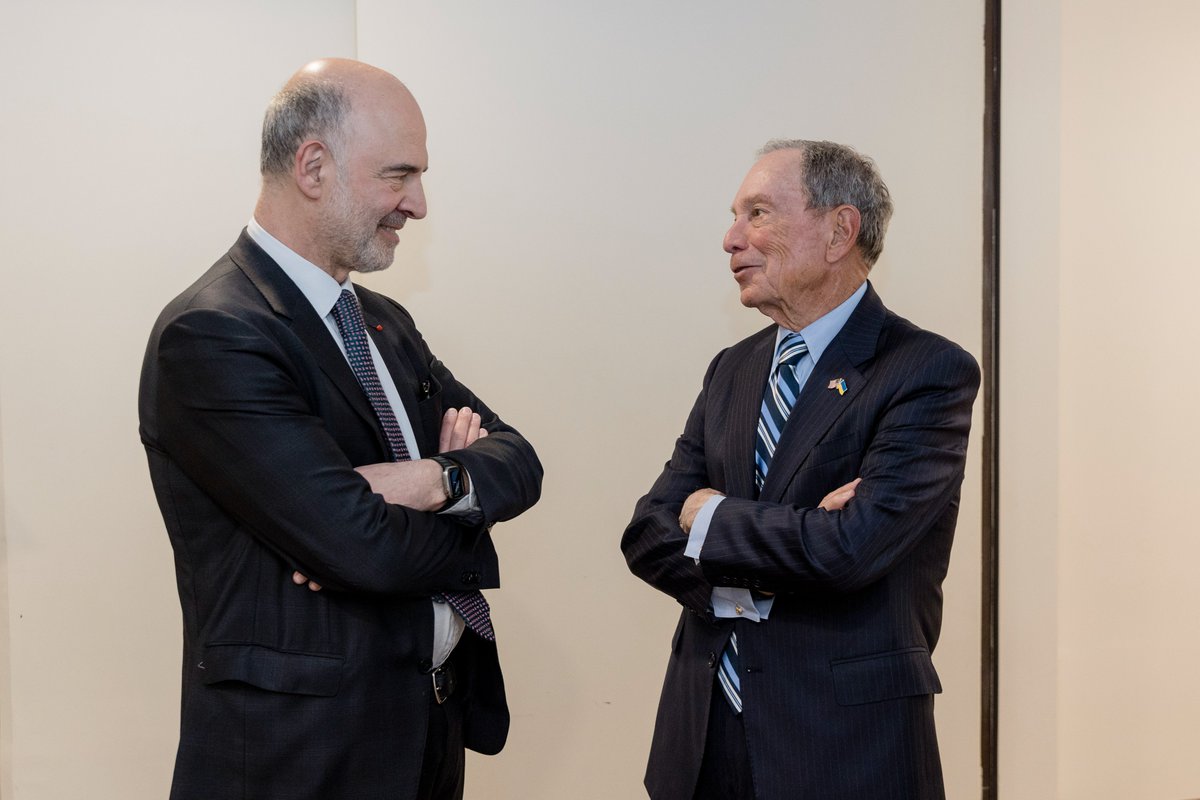 MilEntMorgan's tweet photo. MikeBloomberg: Today I welcomed business leaders to @Bloomberg's Future of Finance 2023 event in Paris, where we discussed the city's role as a European finance hub post-Brexit, how tech innovation is reshaping markets, and the financial risks climate ch… https://t.co/S46KHTic6x