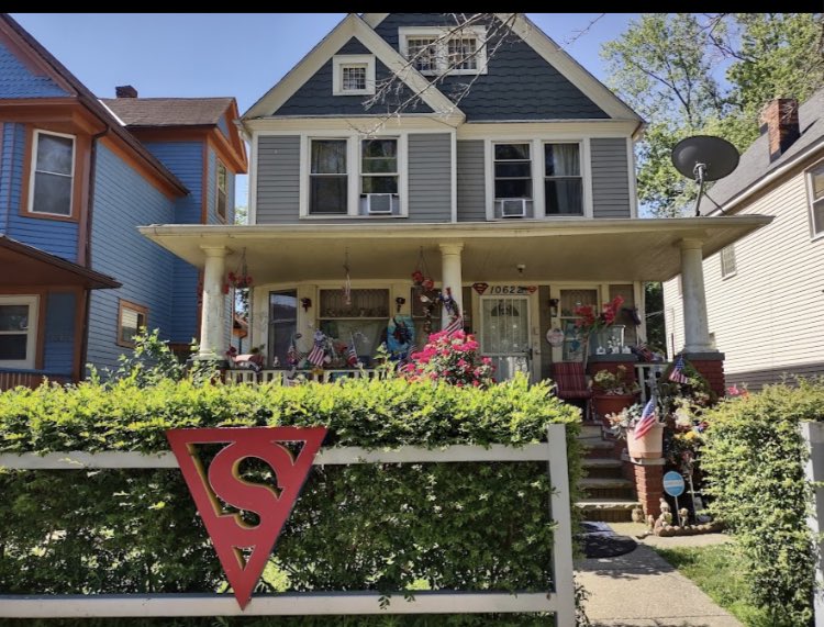 WhoDeanie589's tweet photo. Fun fact Superman = 216 = Cleveland. Born right here in the land! #The216 #Superman #cleveland #Riddles https://t.co/xl5UhqDhw6