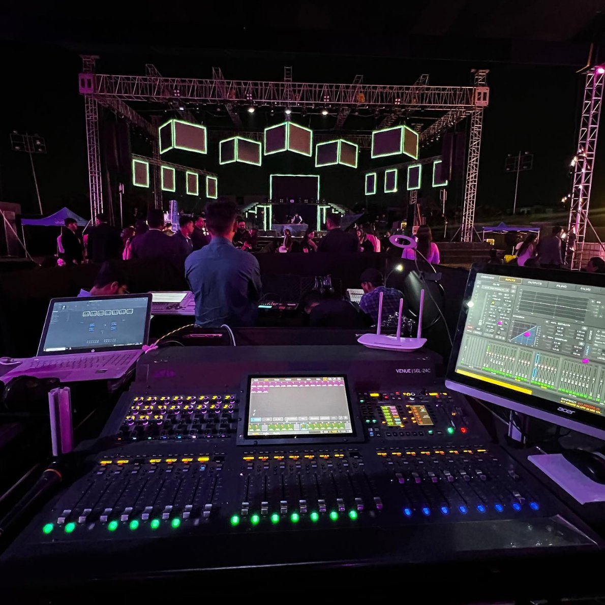 AvidLiveSound's tweet photo. 😍 Indore, India
📷 https://t.co/wBWrm2zBwd
▶️ https://t.co/hElVavmyPd
#livemusic #livesoundengineering #avidlife #avids6l #livesound #venues6l #avid https://t.co/liAS8flbWm