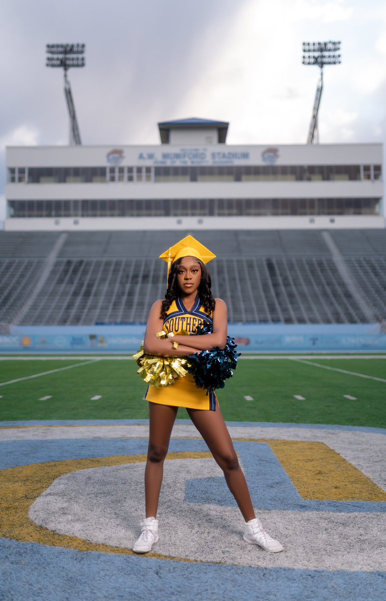 natchez_stanton's tweet photo. start unknown and finish unforgettable…
Thank you Southern University Cheer for making me, me💙 #HBCUGrad #swaccheer https://t.co/mf7tVw7Yut
