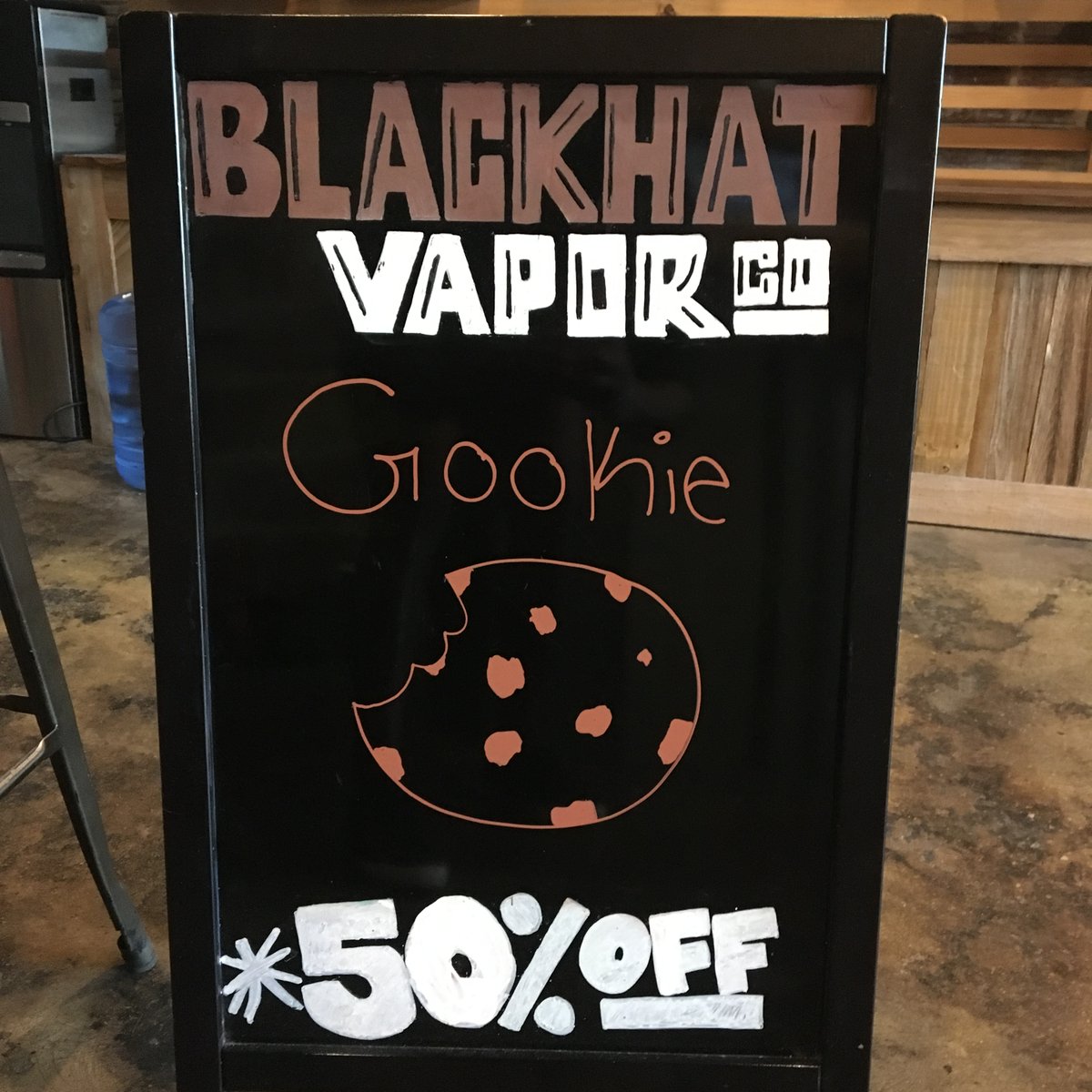 blackhatcigs's tweet photo. Gookie is the Flavor of the Week: Lemon cookie, kettle corn, and nuttiness take for a walk on the wild side, and it's 50% off all week at the shops!

————⠀⠀⠀
✌️❤️😤⠀⠀⠀
————⠀ ⠀⠀

#vape #vapeshop #ecig
#ecigarettes #ejuice #eliquid https://t.co/SH4PC4BWNG