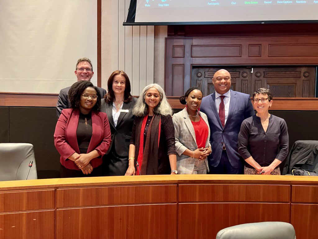 CamosunPrez's tweet image. It was an honour to participate in the Employment Equity Partners’ Roundtable in Vancouver organized by @inclusionprjct. Conversations focused on how going beyond culture can address gaps in accessibility, equity and inclusion in public and private sectors. #TheInclusionProject