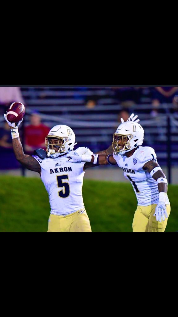 I'm blessed to receive my 8th
D1 offer from the University of Akron!!!
<a href="/nyeemwartman/">Coach Wart</a>
<a href="/Coach_bjones44/">State Champ Jones</a>
<a href="/ReggieWhite90/">Reggie White ΦΒΣ ETA🤘🏾🤘🏾🤘🏾 9-0</a>
<a href="/Coach_Hargis/">Gregory Hargis Jr.</a>