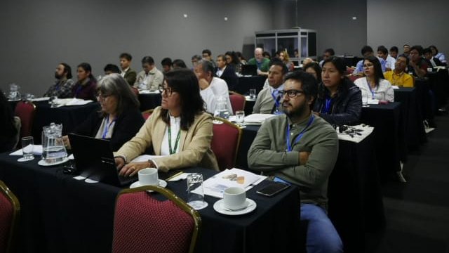 Hoy inició el Encuentro Regional sobre experiencias en tratamiento y control de sarna en vicuñas, liderado por el <a href="/SerforPeru/">Serfor Perú</a>, con apoyo de <a href="/WCS_Peru/">WCS Perú</a>, y con presencia de autoridades de Perú, Chile, Ecuador, Argentina y Bolivia.