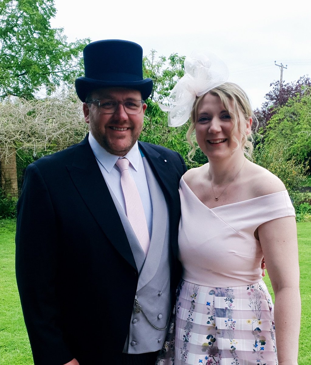 Home after a long but great day at #BuckinghamPalacegardenparty a great day spent with my best friend and soul mate, my gorgeous Jojo. Lunch at the Ivy with a cheeky cocktail at the savoy on the way home. In good company with <a href="/MBGGoldie/">Mark Goldsack</a> and Sarah .