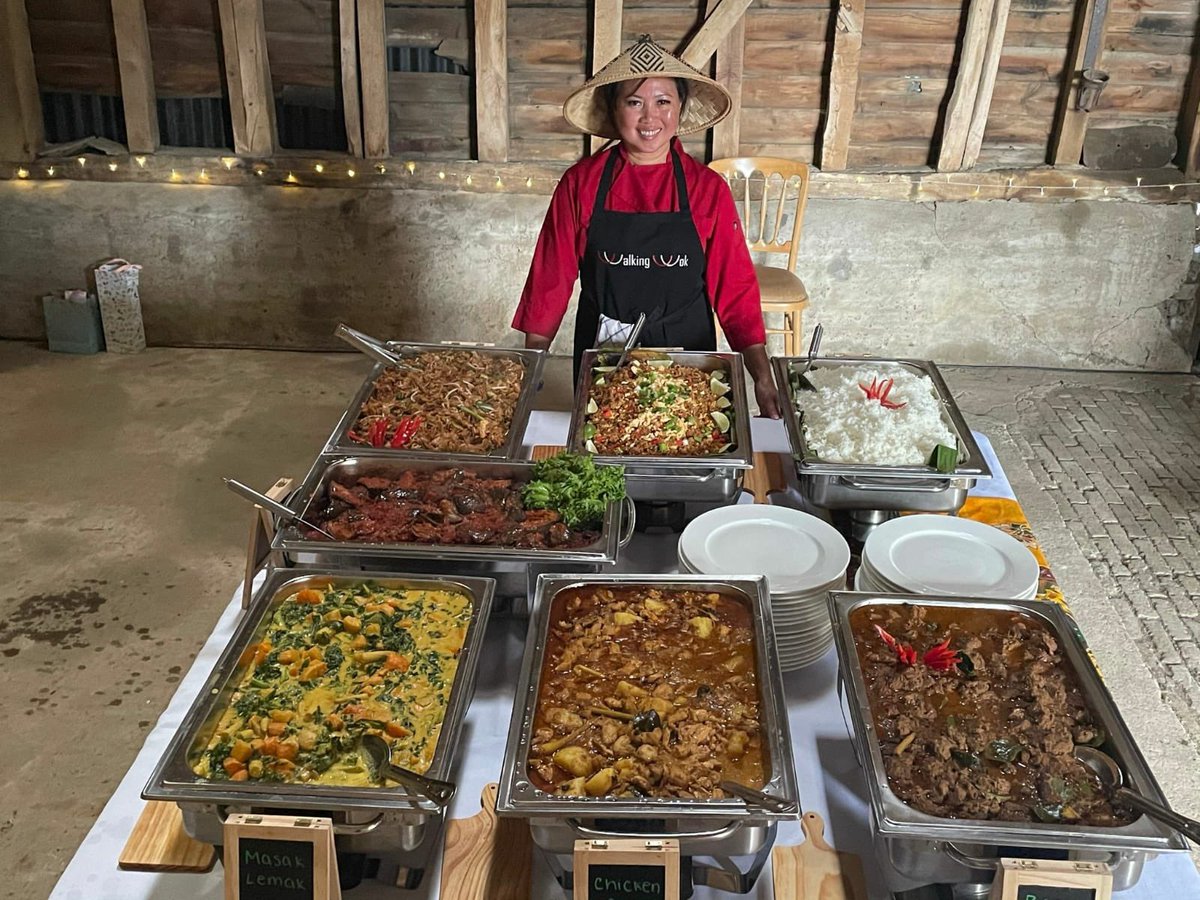 wwokstories's tweet photo. @WalkingWok she’s everything you need to make your event special  
check her page out x https://t.co/B46GbLHlnK