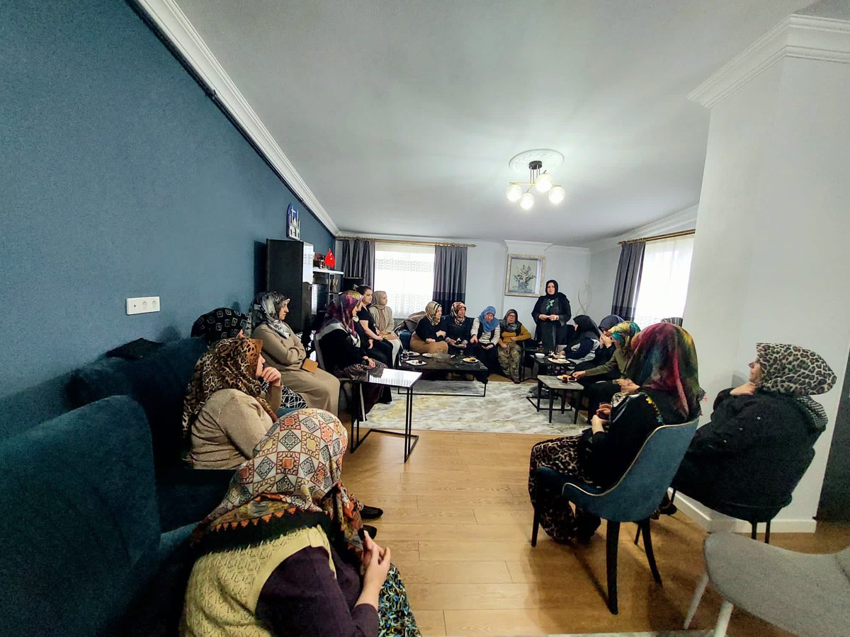 📌DİLOVASI
📌Çerkeşli Mahallesi 

İlçe Başkanımızın eşi Elif Yıldırım ve İlçe teşkilat yöneticilerimiz ile birlikte  MahalleMuhtarımız Aytaç Erdem’in eşi Arzu hanıma   hanımı ziyaret ettik. Misafirperverliklerinden dolayı çok teşekkür ederiz…

#türkiyeyüzyılı🇹🇷