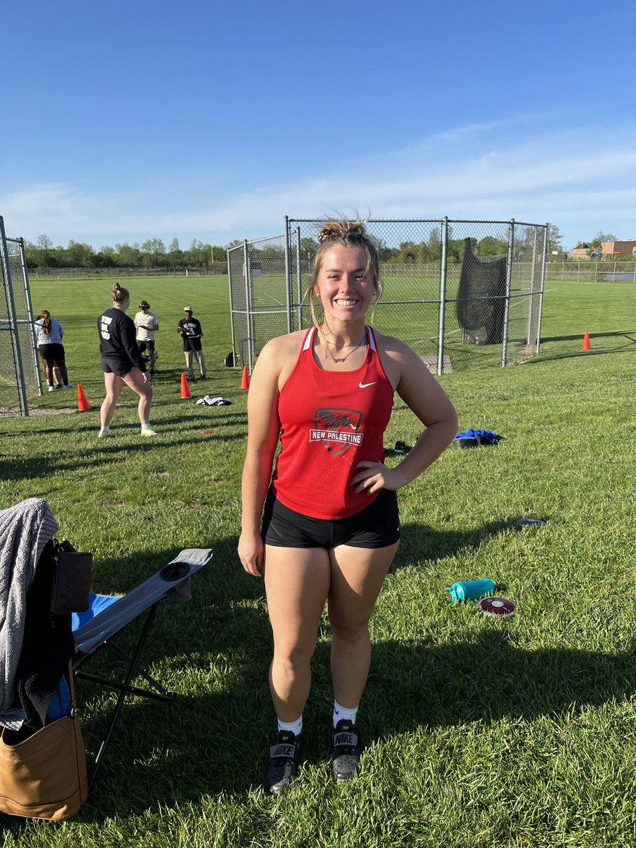 HHC Girls Track:  Sydney Miller sets a new school record on her second throw in the discus at 139’ 7”.  She has 4 additional throws to break her own record.