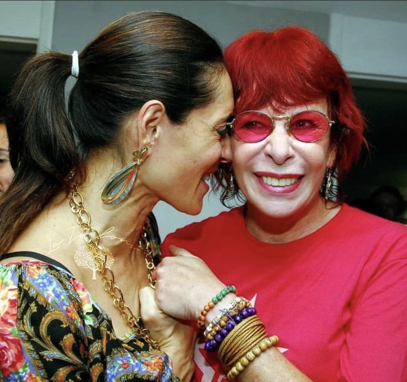 la_torloni's tweet photo. Rita, precursora, avant-garde, progressista, exemplo, símbolo, GRANDE MULHER! Por mais Ritas no meio de tantos caretas! 

Para sempre, Rita! 🤍🖤 https://t.co/05Aix5EkNG