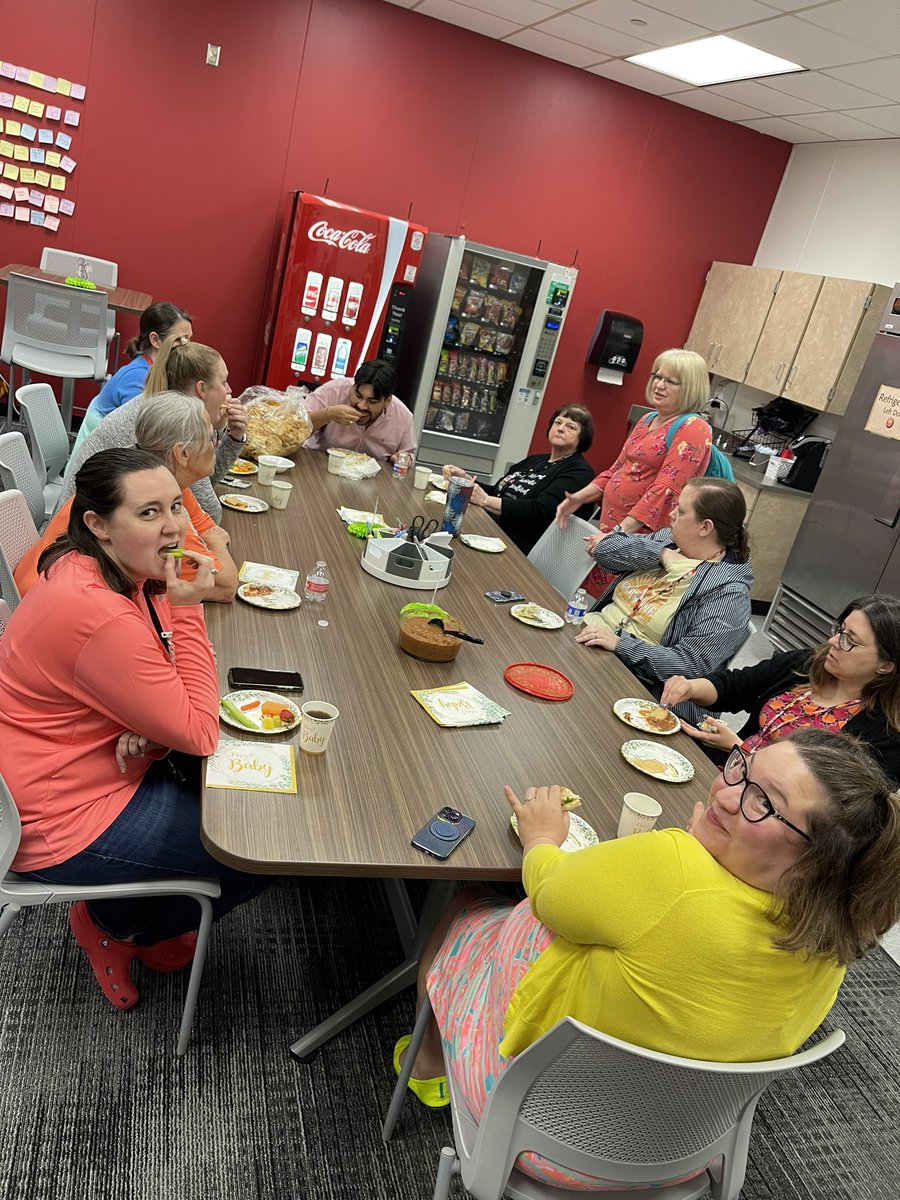 Had the best time celebrating Mrs. Kernander at her baby sprinkle today! We are so excited for your new addition to get here soon! @misskernander ❤️❤️ #RangerPRIDE