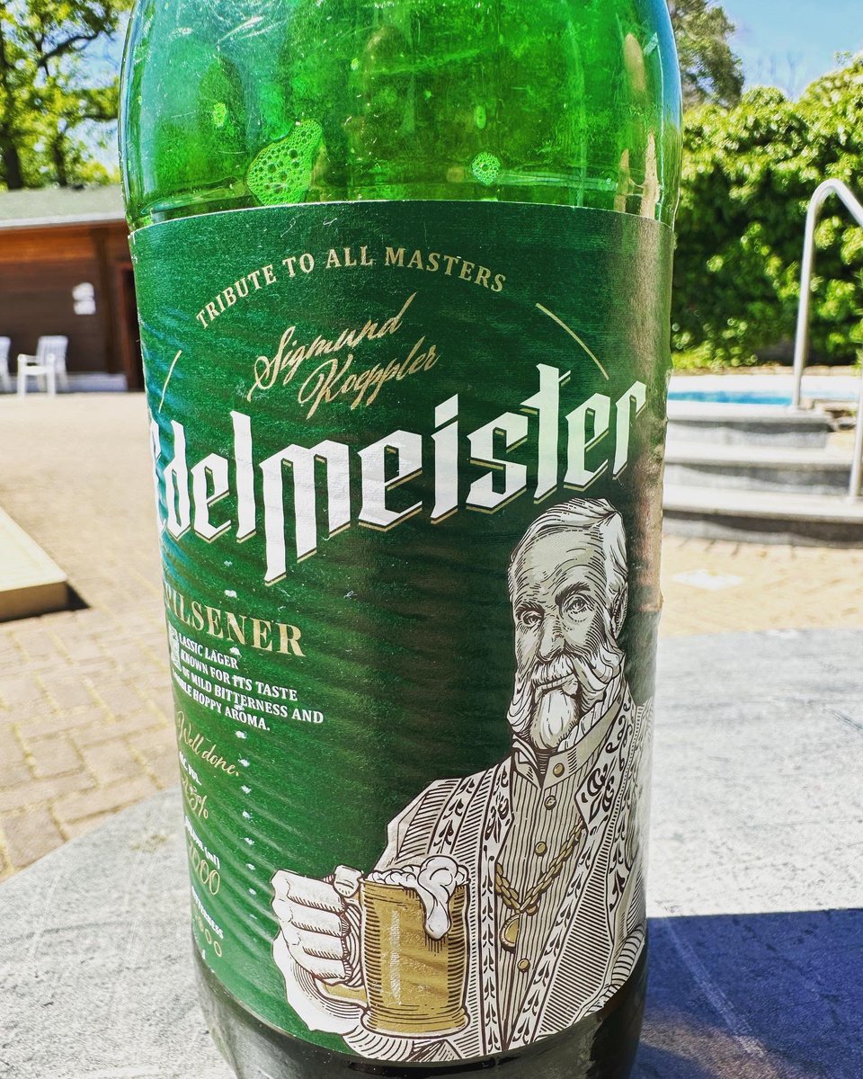 gummibierchen's tweet photo. #Edelmeister #Pilsener @Vanpurchile Polen, ein #ClassicLager als #Saunabier - total süffig🙃🍺 #edelmeisterpilsener #altoastendal #altmarkoase #SiegmundKoppler #polishbeer #polnischesbier #pilsner #pilsnerbeer #saunabier #saunaboys #vanpur #vanpurbeer #browarvanpur #vanpurbrewery https://t.co/vYMr1SCosH
