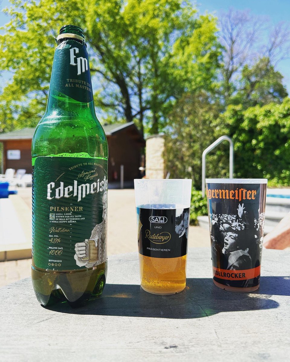 gummibierchen's tweet photo. #Edelmeister #Pilsener @Vanpurchile Polen, ein #ClassicLager als #Saunabier - total süffig🙃🍺 #edelmeisterpilsener #altoastendal #altmarkoase #SiegmundKoppler #polishbeer #polnischesbier #pilsner #pilsnerbeer #saunabier #saunaboys #vanpur #vanpurbeer #browarvanpur #vanpurbrewery https://t.co/vYMr1SCosH