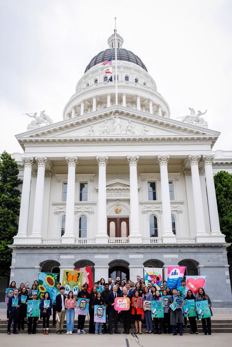 Group photo in front of the State Capitol