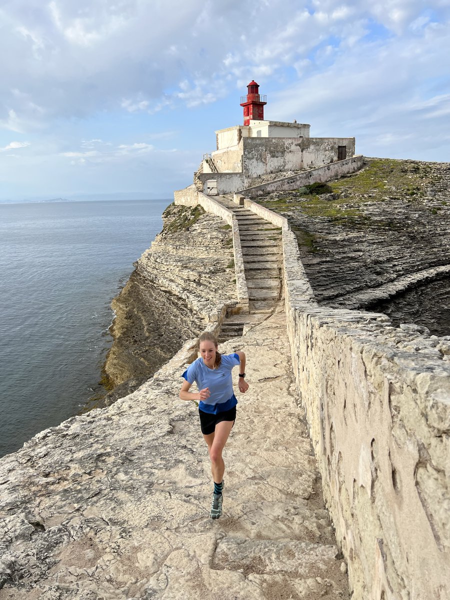 HenryHoward's tweet photo. Ahead of #MothersDay, check out the inspiring story of Allison Baca. She emerged from disordered eating as a college athlete to find joy, eat healthfully and rock her trail races.
https://t.co/INo9GZXha4… #runchat #trailrunner #trailrunning #TeamSWAP https://t.co/33MpkF35QR