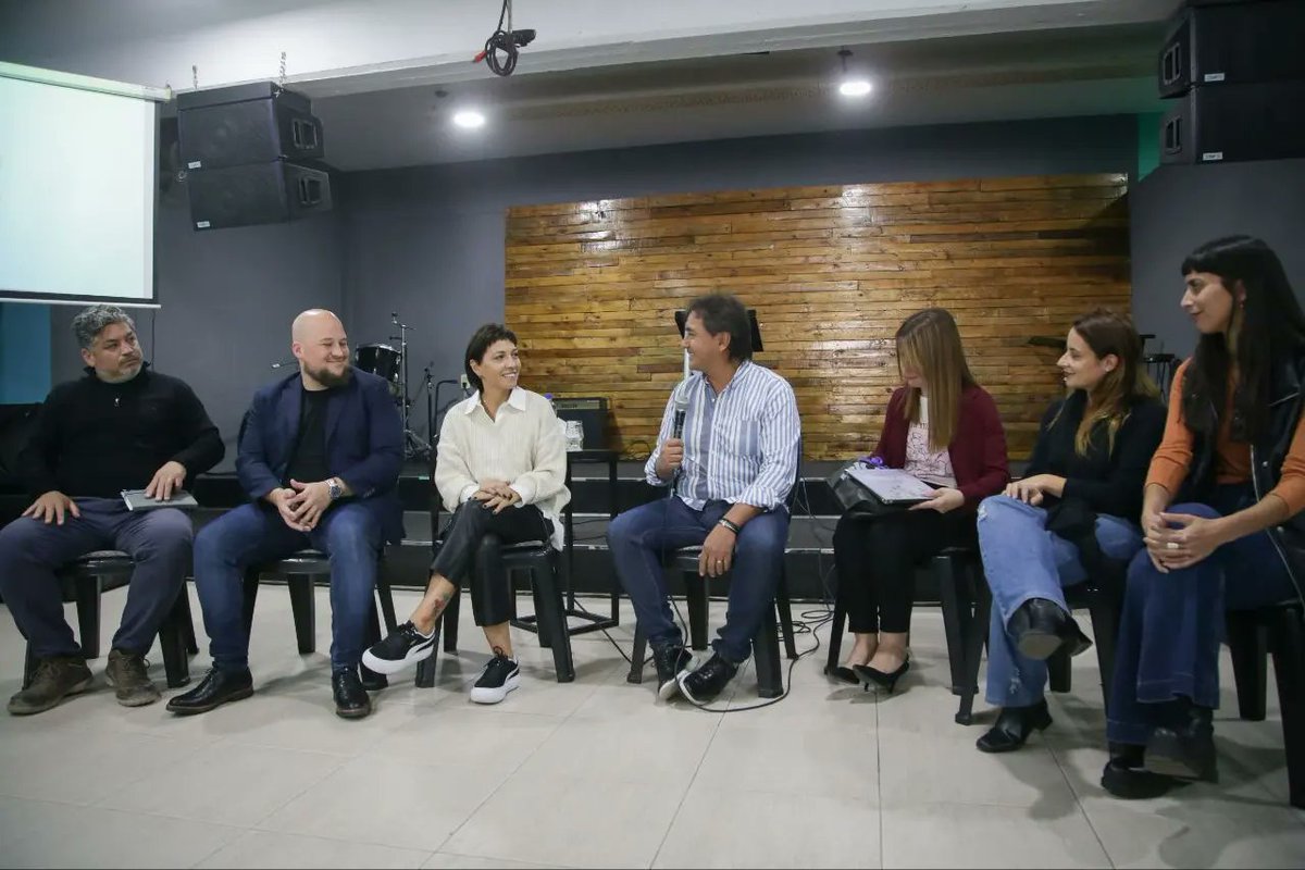 Visitamos la iglesia Jesús el Centro de San Francisco Solano y compartimos  una merienda con la comunidad que integra la red de Puntos Solidarios.