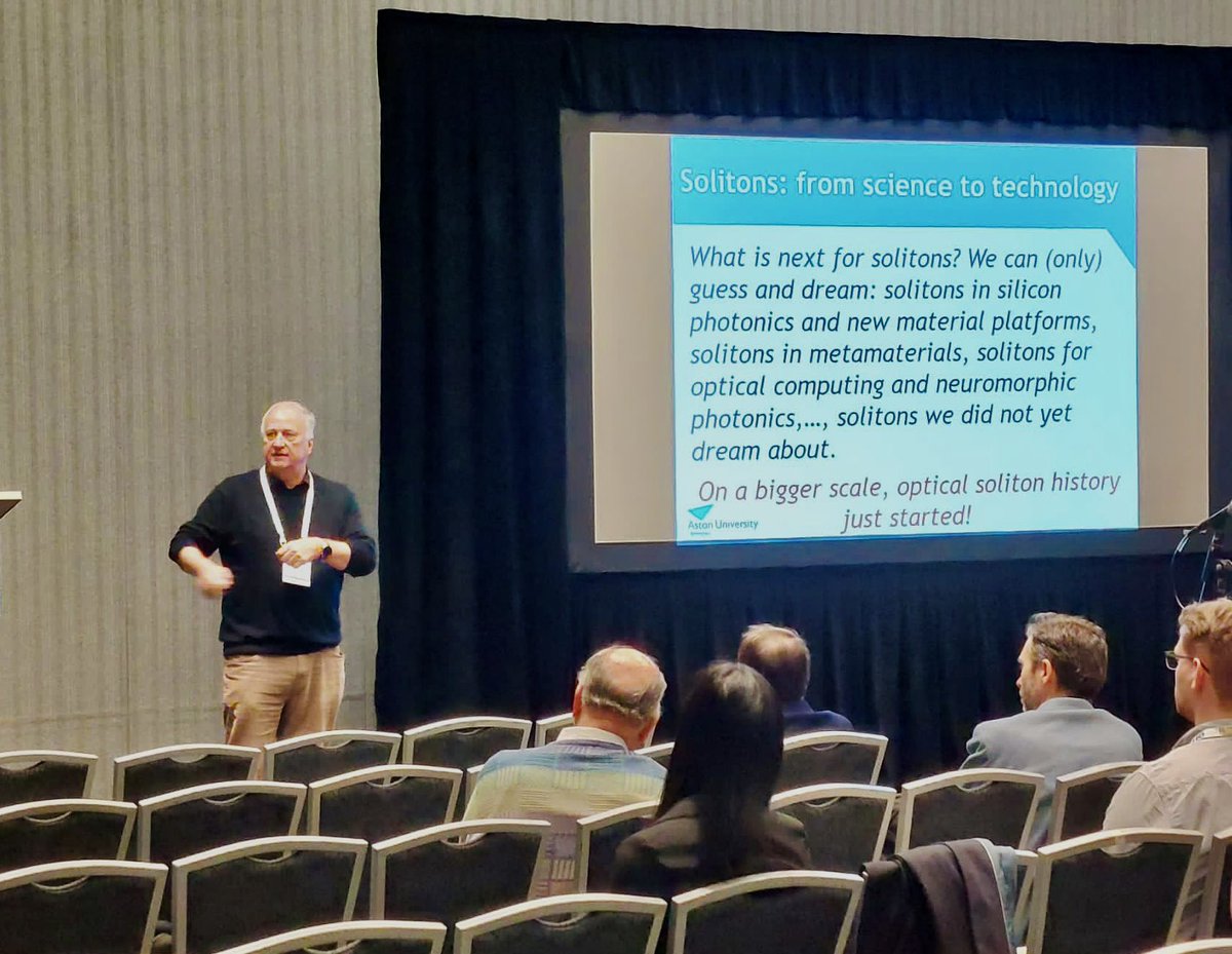 Aston Institute of Photonic Technologies tweet media