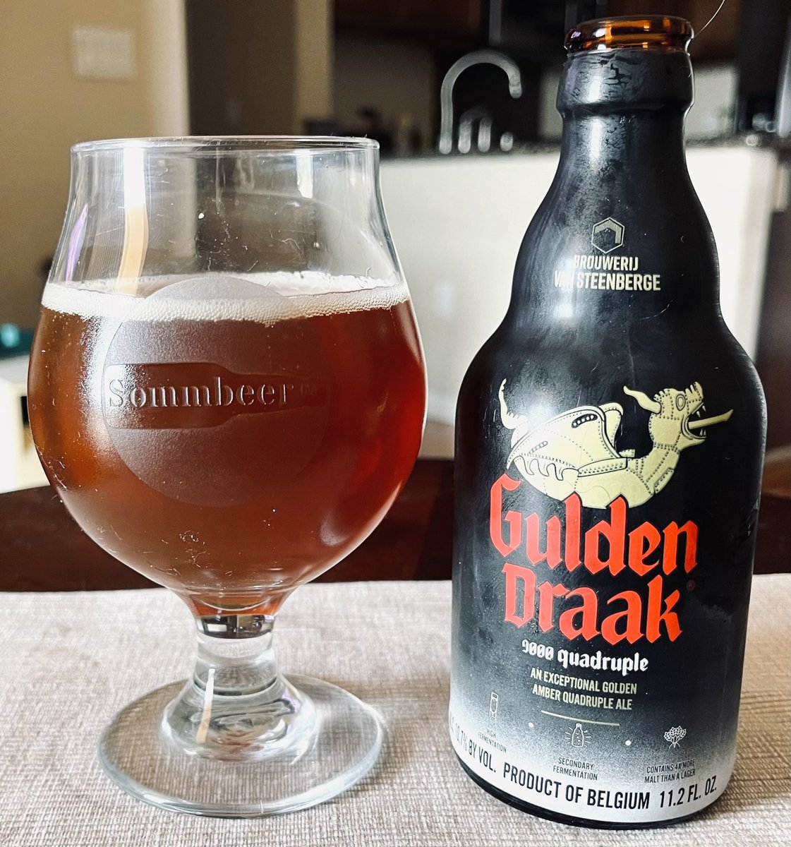 RJellyman's tweet photo. Rd 2 #TopBrewsTues & #10PercentTuesday Gulden Draak 9000 Quadruple Golden Amber Ale. 10.7% ABV. A Golden Amber Quadruple Ale.
#BrouweruVanSteenBerge
@RealBMaxwell @JonMontag @badhopper @TammyJaben @Senor_Greezy @cellmavin @MakDPostmodern @scottydog57 @JohanBBT https://t.co/wIqzHdUpWE