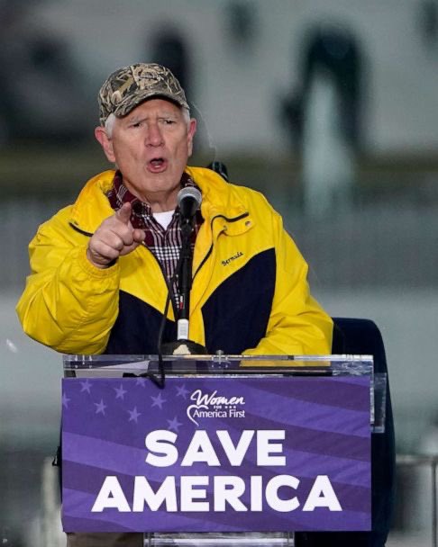 joncoopertweets's tweet photo. BREAKING: MAGA has already started to jump ship! 

Mo Brooks, who famously appeared ON STAGE at the January 6 Stop the Steal rally, has just sold out Trump!

“GOP CANNOT afford REPEAT sexual predator offender as 2024 president nominee. Offends voters badly,” Brooks wrote in a social media post. 

“America needs strongest GOP candidate. Trump ain’t it. Character matters,” he added. 

I guess Brooks is still angry he didn’t get that pardon from Trump! 🤣