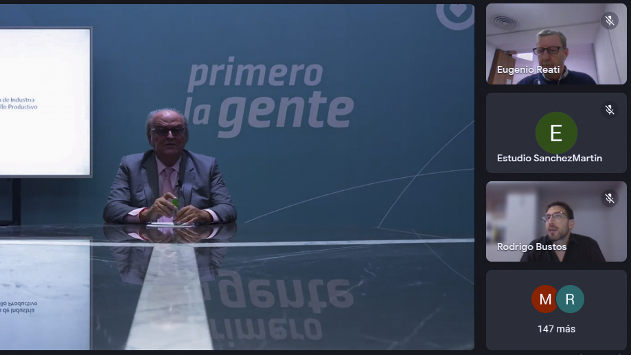 MinEcoFsa's tweet photo. 🗣 Se presentó #PotenciaPyMEx impulsado por
@produccion_arg con el objetivo de que las micro, pequeñas y medianas empresas exportadoras accedan a un Aporte No Reembolsable (ANR); se detallaron los requisitos, gastos elegibles y fecha límite de presentación de proyectos. https://t.co/kjGwpzKGOg
