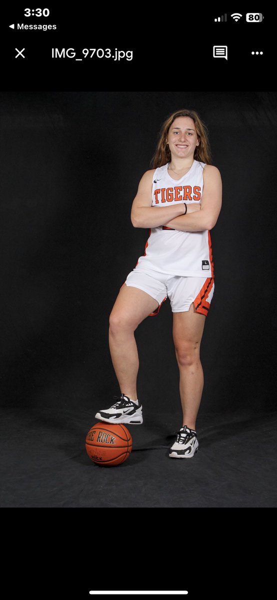 nataliepayne07's tweet photo. Can’t wait to be a tiger!🧡🖤 https://t.co/sH7kDYeyK8