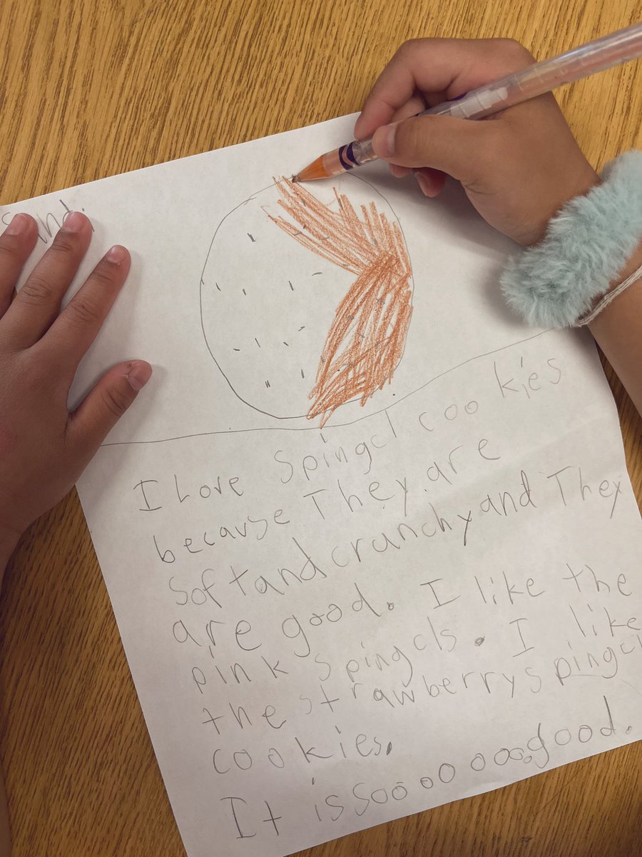 Maria_KimeK's tweet photo. O is for Oreo Cookies and Opinion Writing.  What is your favorite cookie and why?  We talked about adding details to our writing by including flavors &amp; textures.  It’s amazing to see what K writers can do at the end of the year! 
❤️🍪#HECSmagic   @HeritageECS https://t.co/DPI9STXyN7
