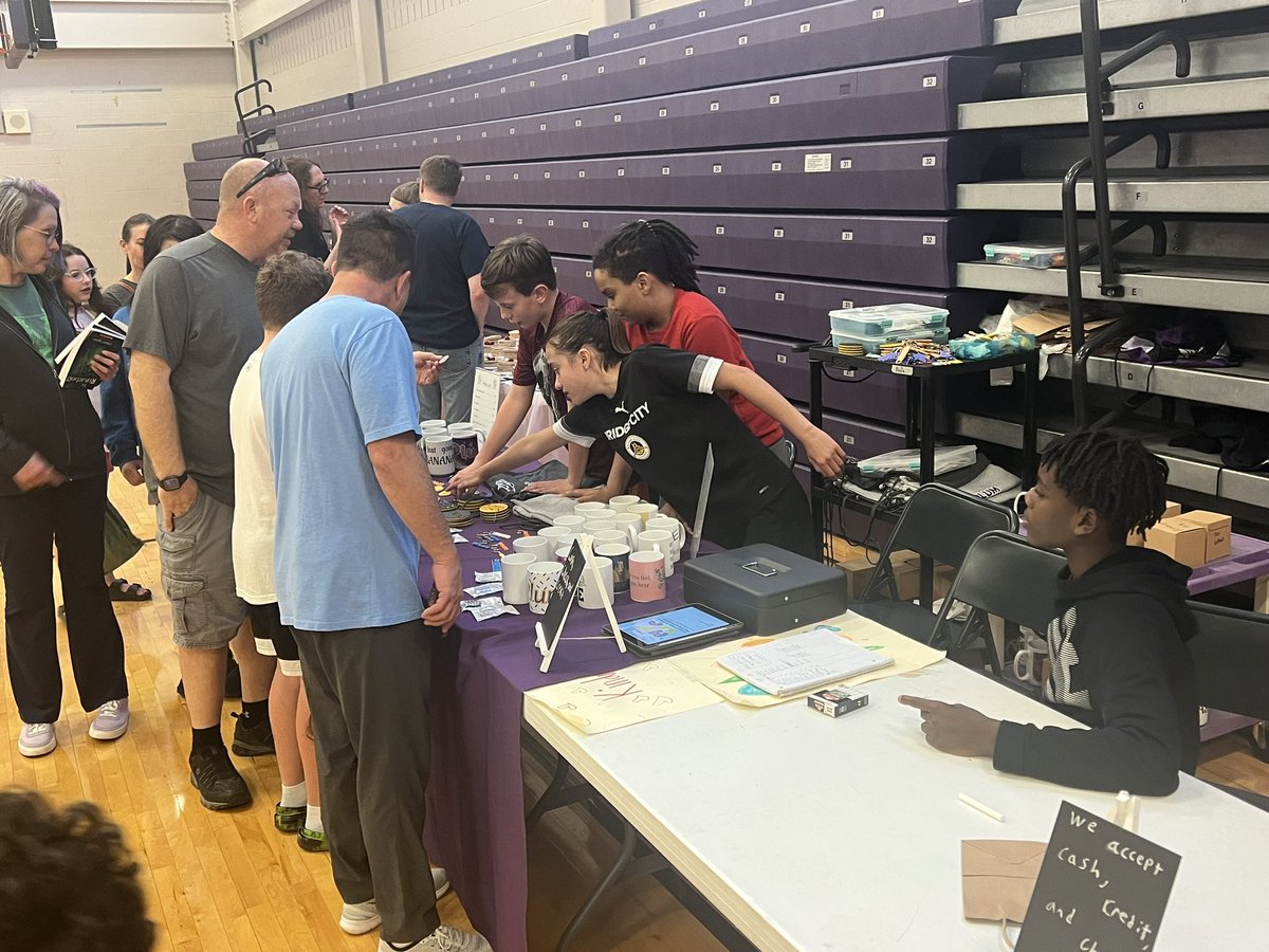 HPMakersCo's tweet photo. Our first in person sales event was a success at the HP Art show! We will be setting up again tomorrow at the HP Open House for incoming 5th graders.  Stop by and say hello! @EdCorps @RWScholars https://t.co/Zgl25cxpHS