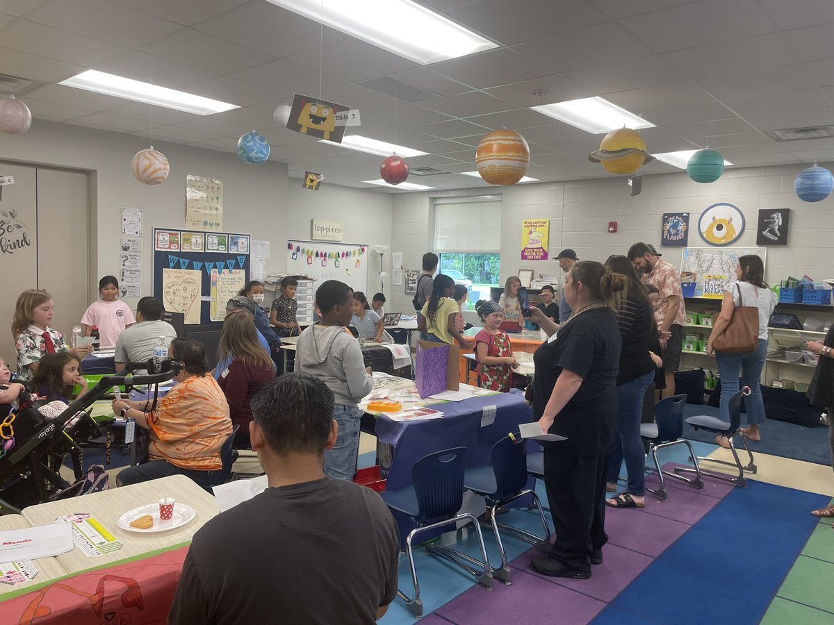 Crestwood Elementary tweet media