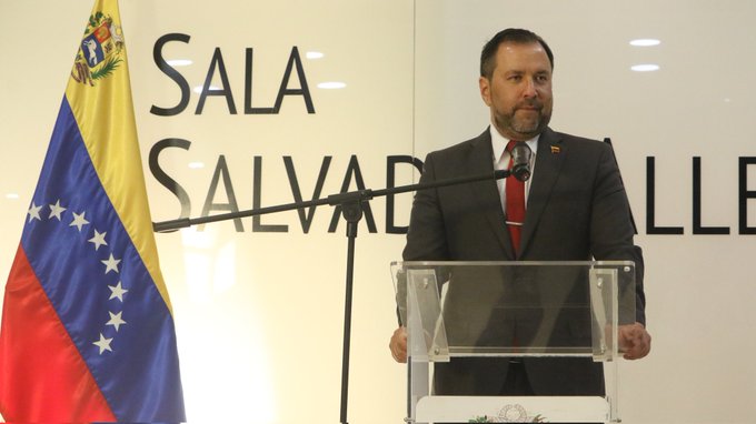 Canciller Gil inauguró exposición por 78° Aniversario del Día de la Victoria Rusa en la Guerra Patria
bit.ly/3MapjOe
#MaduroMásPueblo