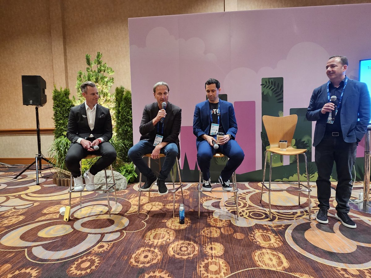 Love the leaders <a href="/tableau/">Tableau</a> and <a href="/salesforce/">Salesforce</a> describing the vision for the future of analytics and Tableau GPT and Tableau Pulse. Amazing conference. #TC23