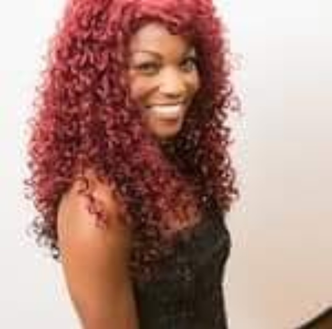 Cheli_Smith's tweet image. #tuesdayswithcheli #SelfReflectionIsKey #bloominginnyc 
 🌌 🐛🦋 🌹
@Cheli_Smith ❤️🤍 #actressmodellifestyle 
Self-acceptance the realization that change is necessary IV self-development comes higher awareness of how others see U 
a higher understanding of UR place in the 🌌